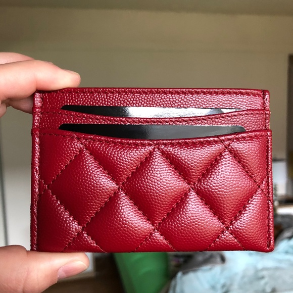 CHANEL 17B RED Flat Card Holder Caviar with SHW - Picture 2 of 7
